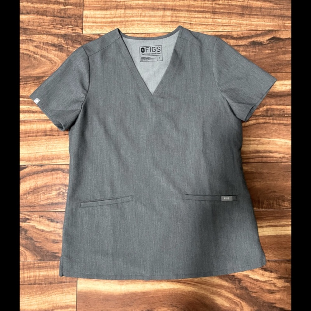 FIGS Scrub Set